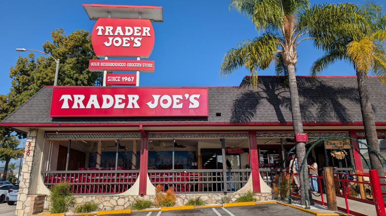 Exterior of Trader Joe's