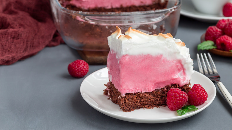 baked Alaska dessert with sorbet and raspberries