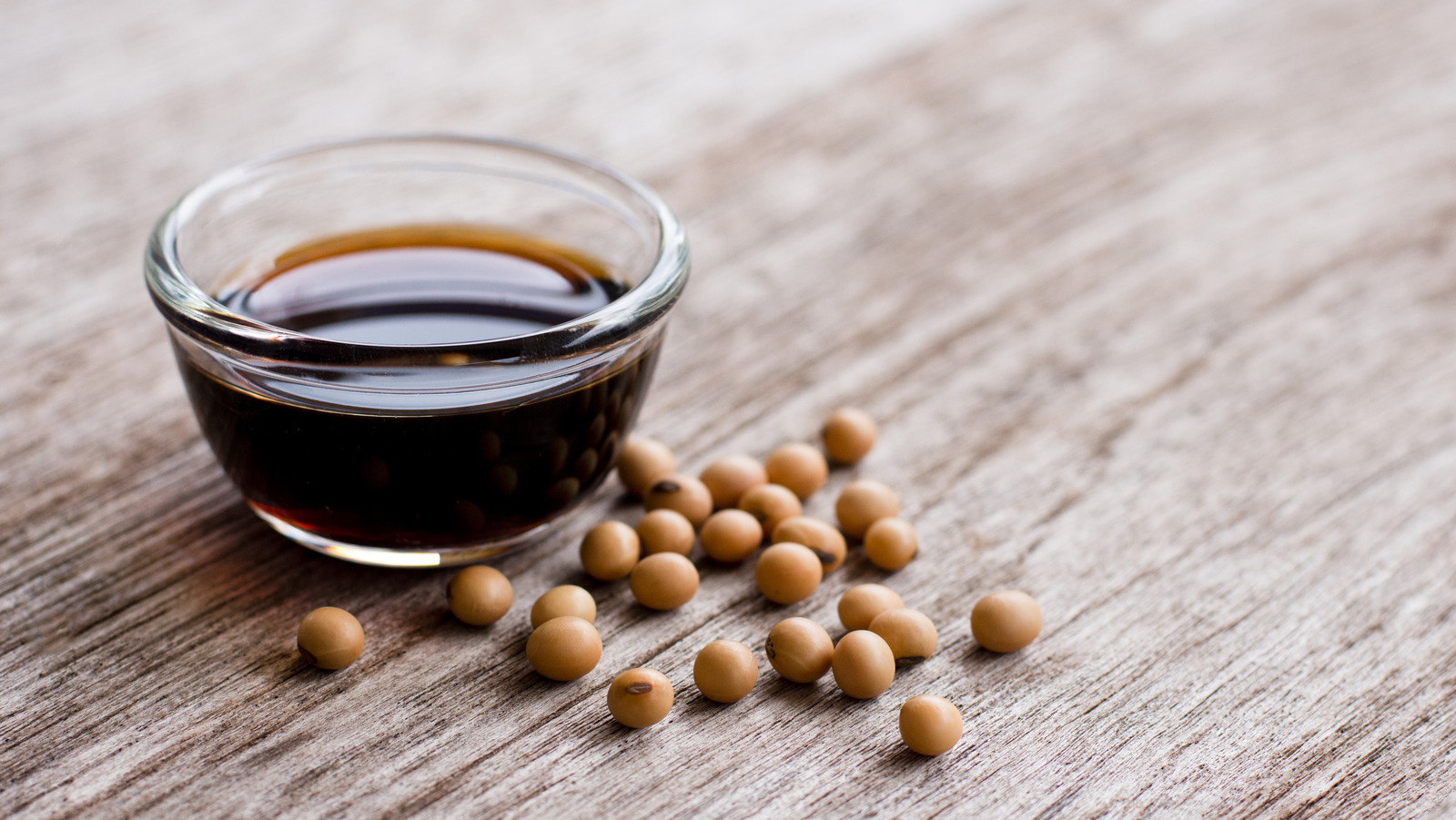 What Is The Difference Between Soy Sauce And Tamari Sauce? And Why