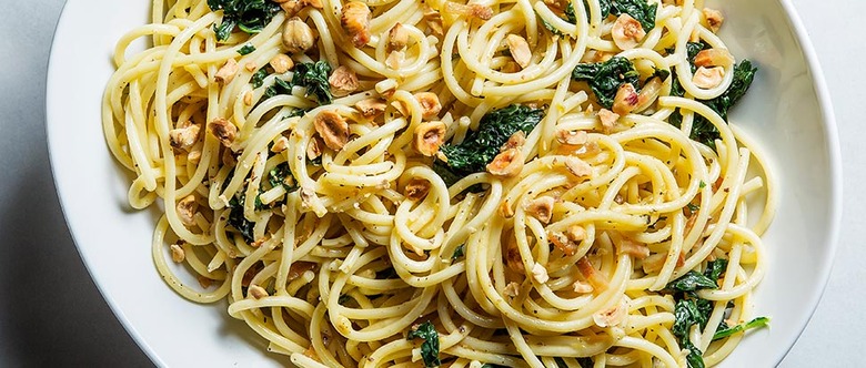 Recipe: Spaghetti Carbonara With Kale And Hazelnuts