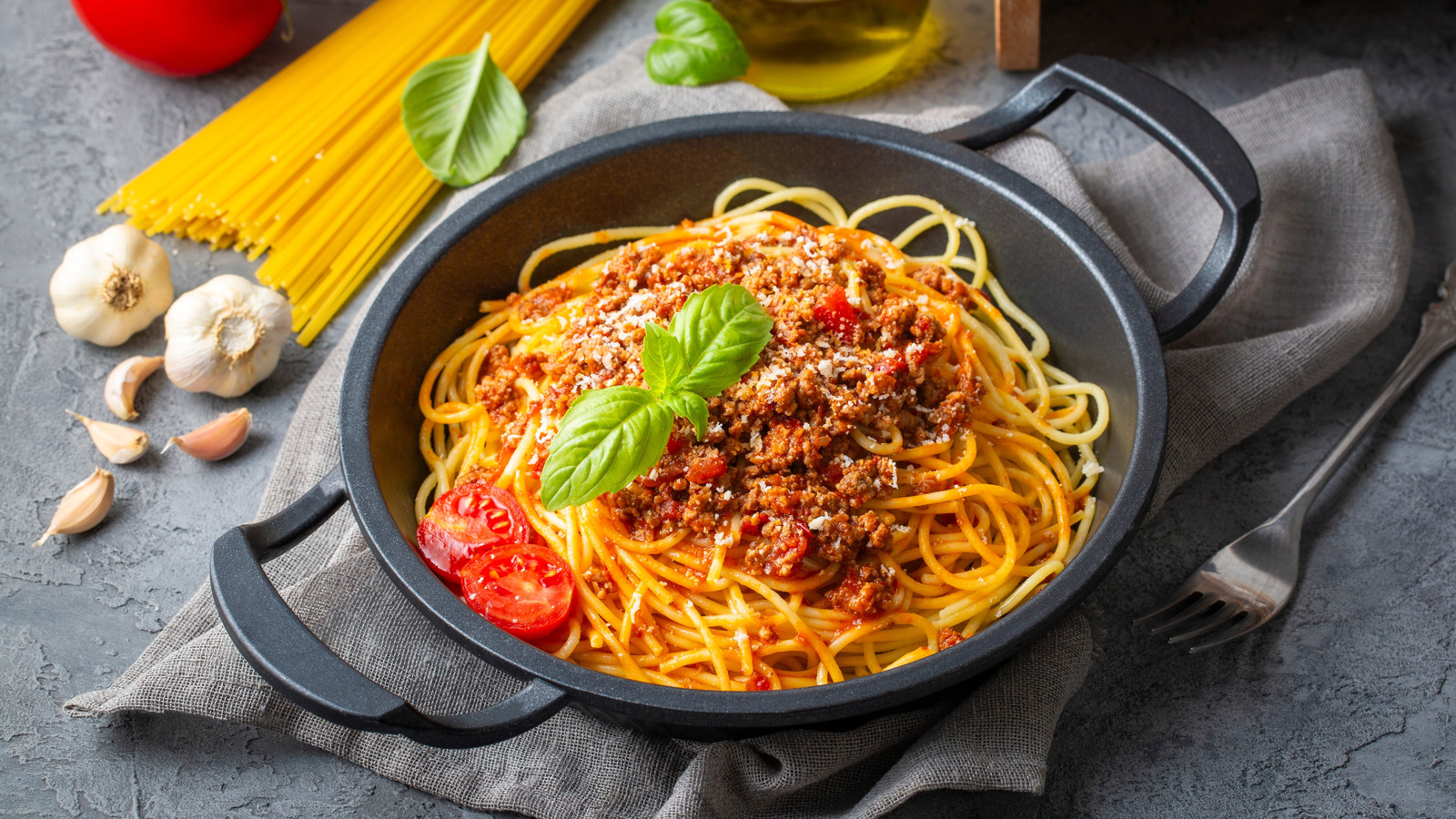 For The Most Flavorful Spaghetti, Use This Seasoned Meat Instead Of Ground Beef - Tasting Table