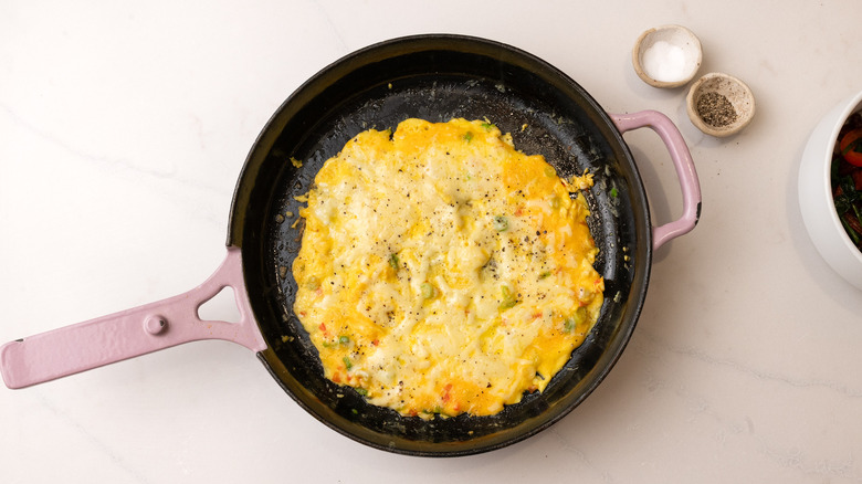seasoned omelette in pan