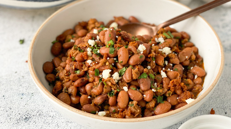 dish of spicy pinto beans