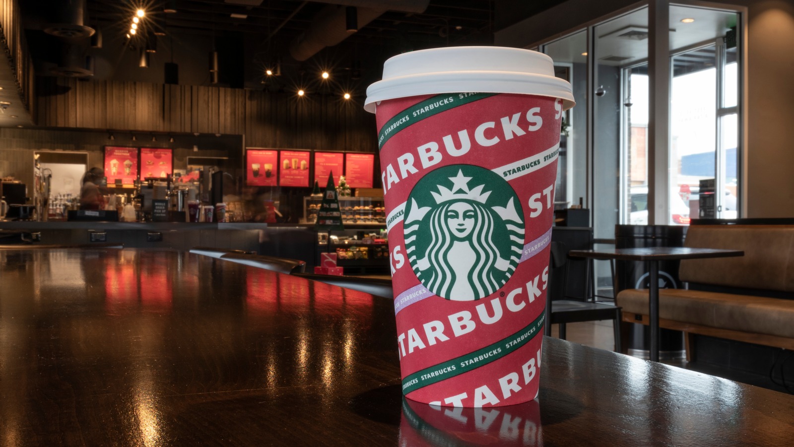 https://www.tastingtable.com/img/gallery/starbucks-2022-holiday-menu-may-have-just-been-leaked/l-intro-1664572972.jpg