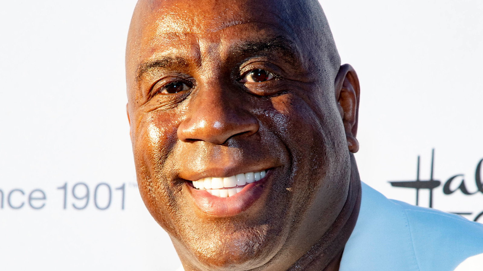 Starbucks' Partnership With Magic Johnson Paved The Way For Community