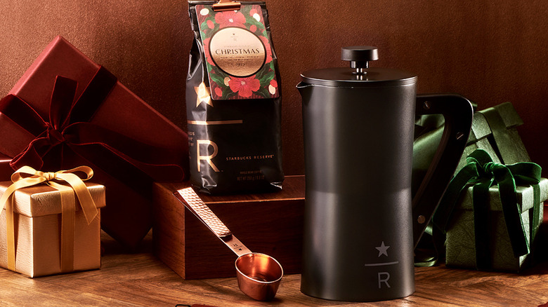 Starbucks Reserve Stores Debut Festive Holiday Gift Sets For All