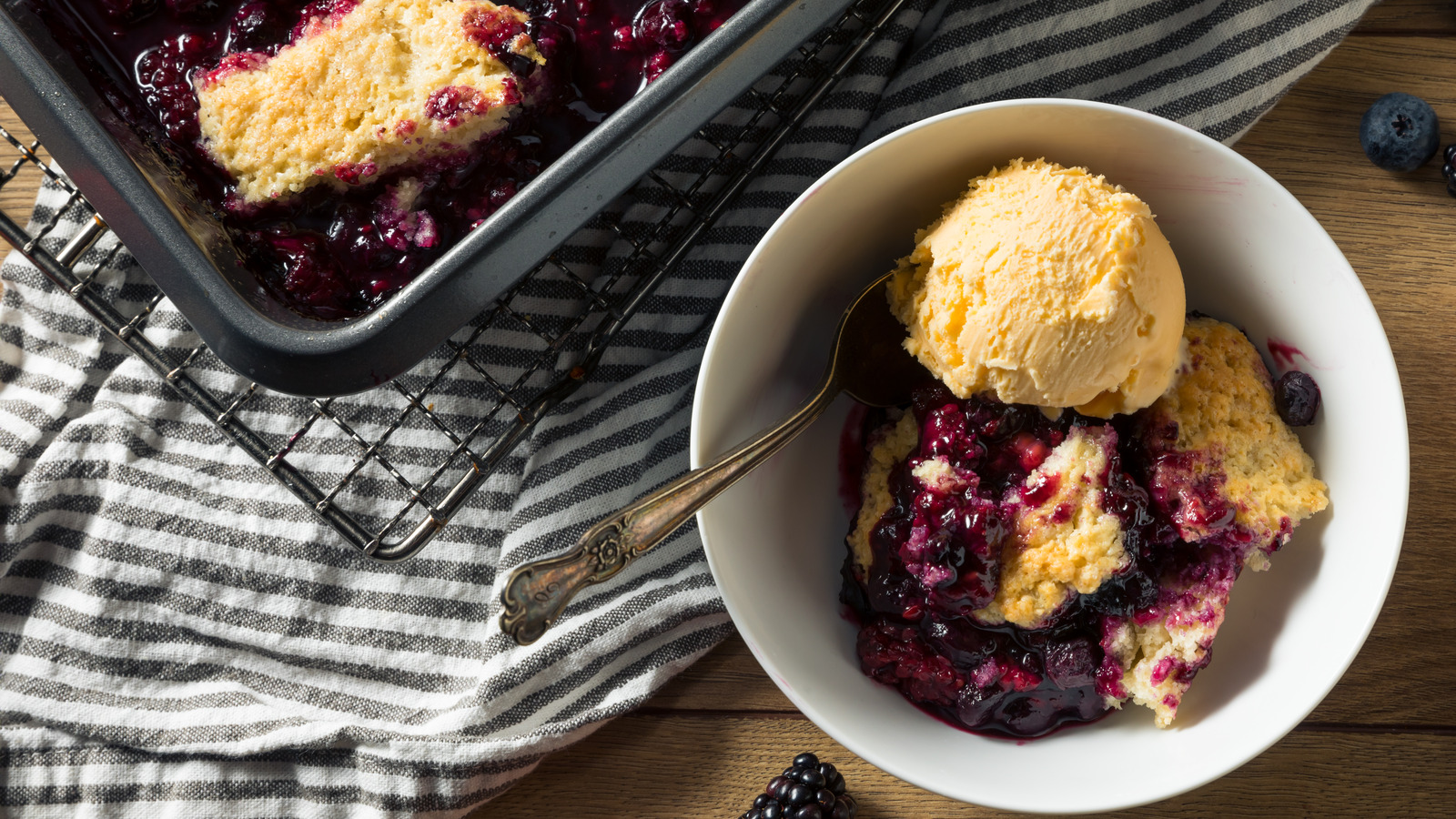 Starbucks' Secret Menu Blackberry Cobbler Frappuccino Is Summer In A Cup