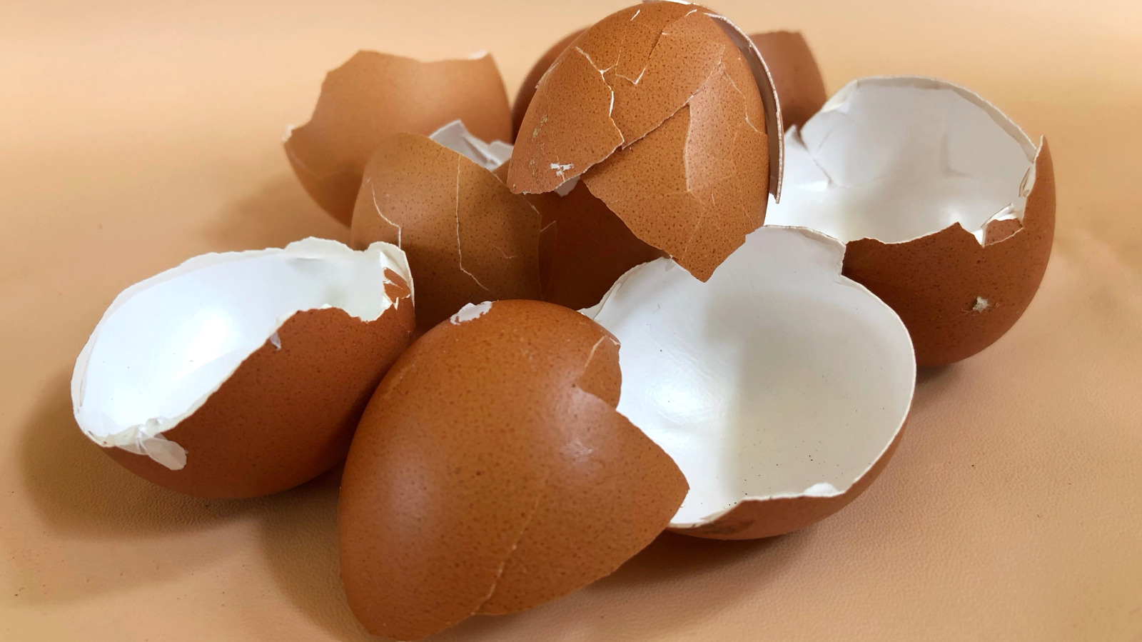 Start Adding Eggshells To Your Smoothies And You'll Never Turn Back - Tasting Table