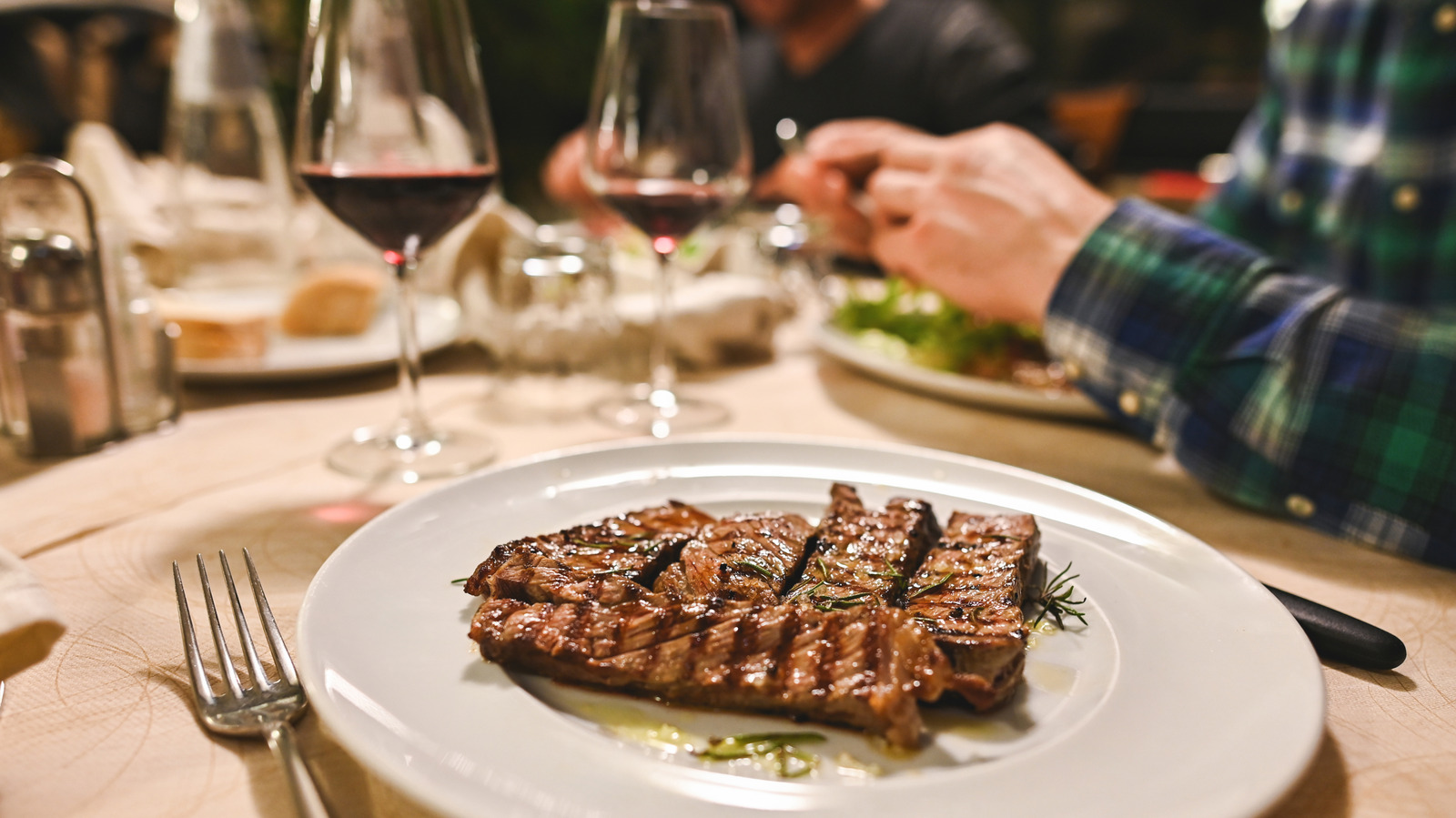 'Gritty And Sour' — The High-End Steakhouse Chain Some Customers Say Has Low-End Flavor