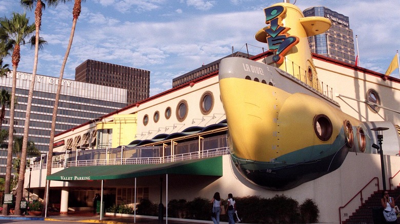 the exterior of Dive! from the street level