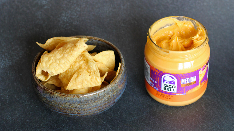 Taco Bell queso with chips