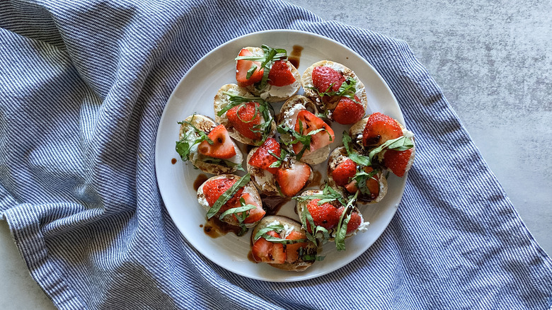 strawberry bruschetta on plate