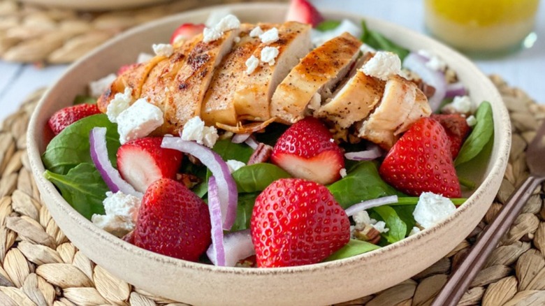 strawberry chicken salad plated 