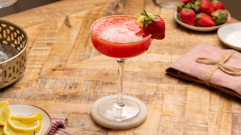 strawberry lemon drop cocktail