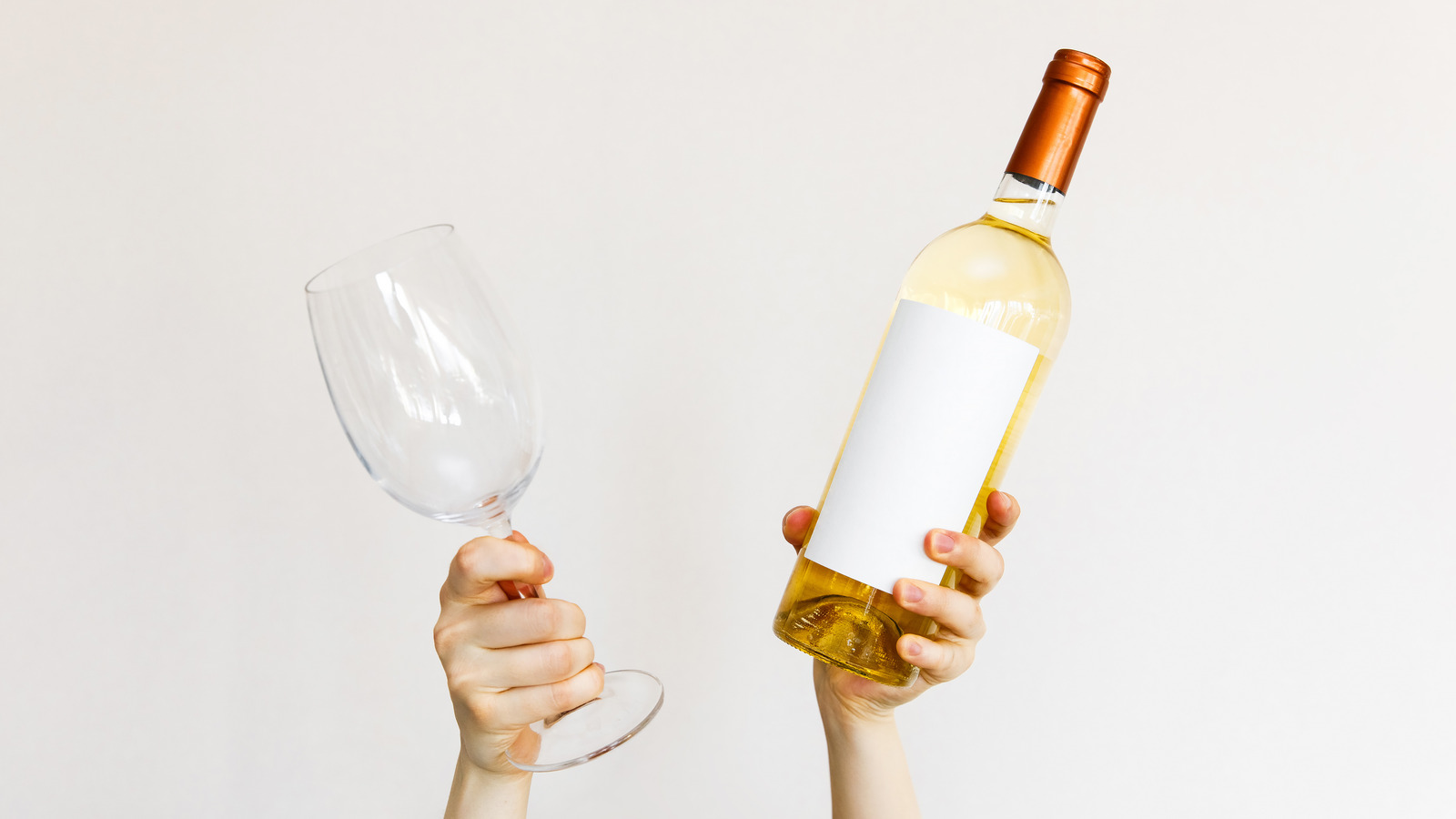 Survey Shows 59 Of People Agree This Is The Best Way To Chill Wine