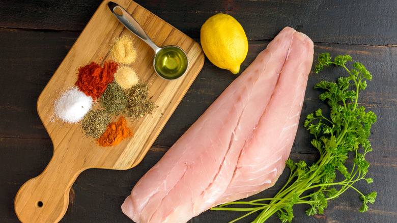 Blackening spices with raw fish