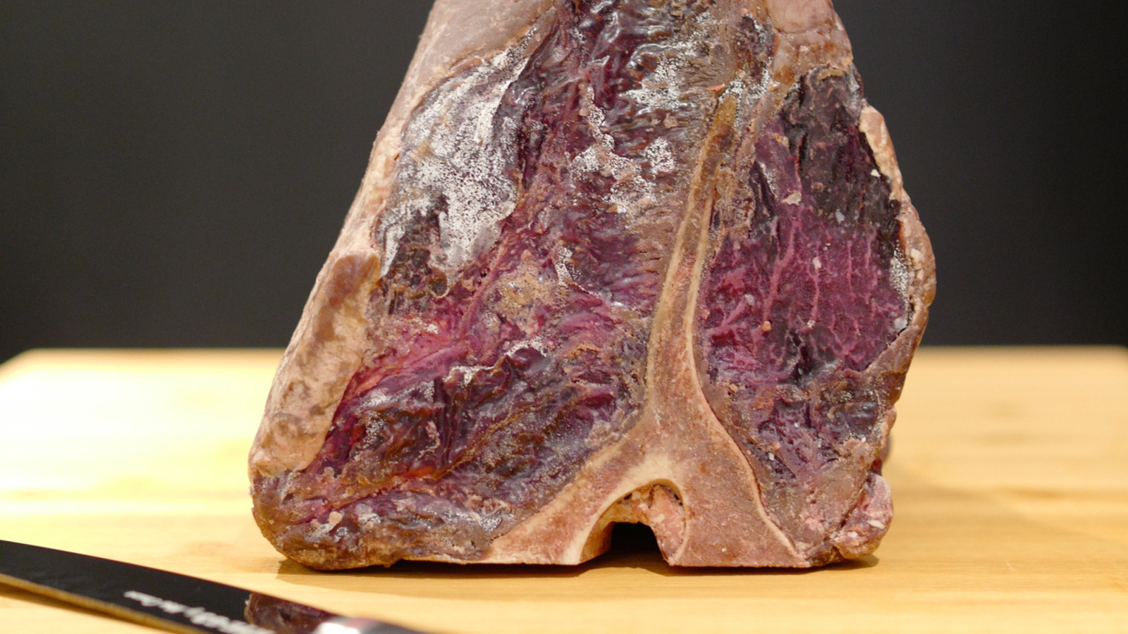 Swedish Jacuzzi DryAged Steak Is One Of The Most Intense Ways To