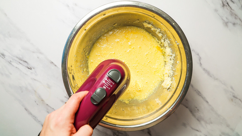 Creaming butter eggs and sugar with mixer