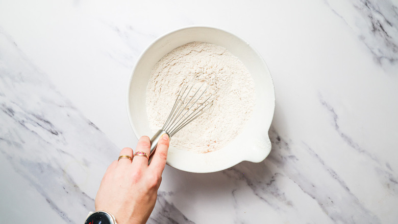 Whisking dry ingredients