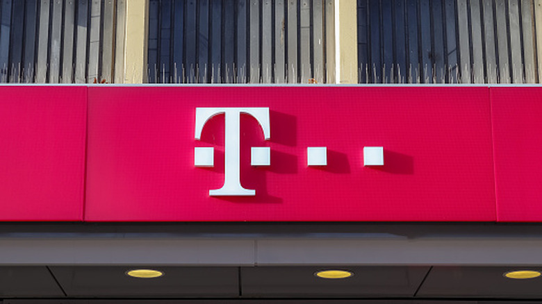 T-Mobile signage in front store