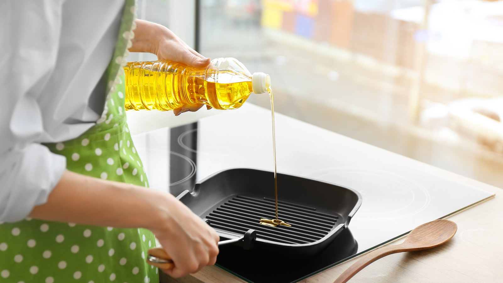 tasting-table-asks-how-do-you-get-rid-of-cooking-oil-exclusive-survey