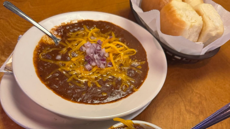 bowl of Texas Roadhouse chili