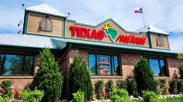 Texas Roadhouse exterior