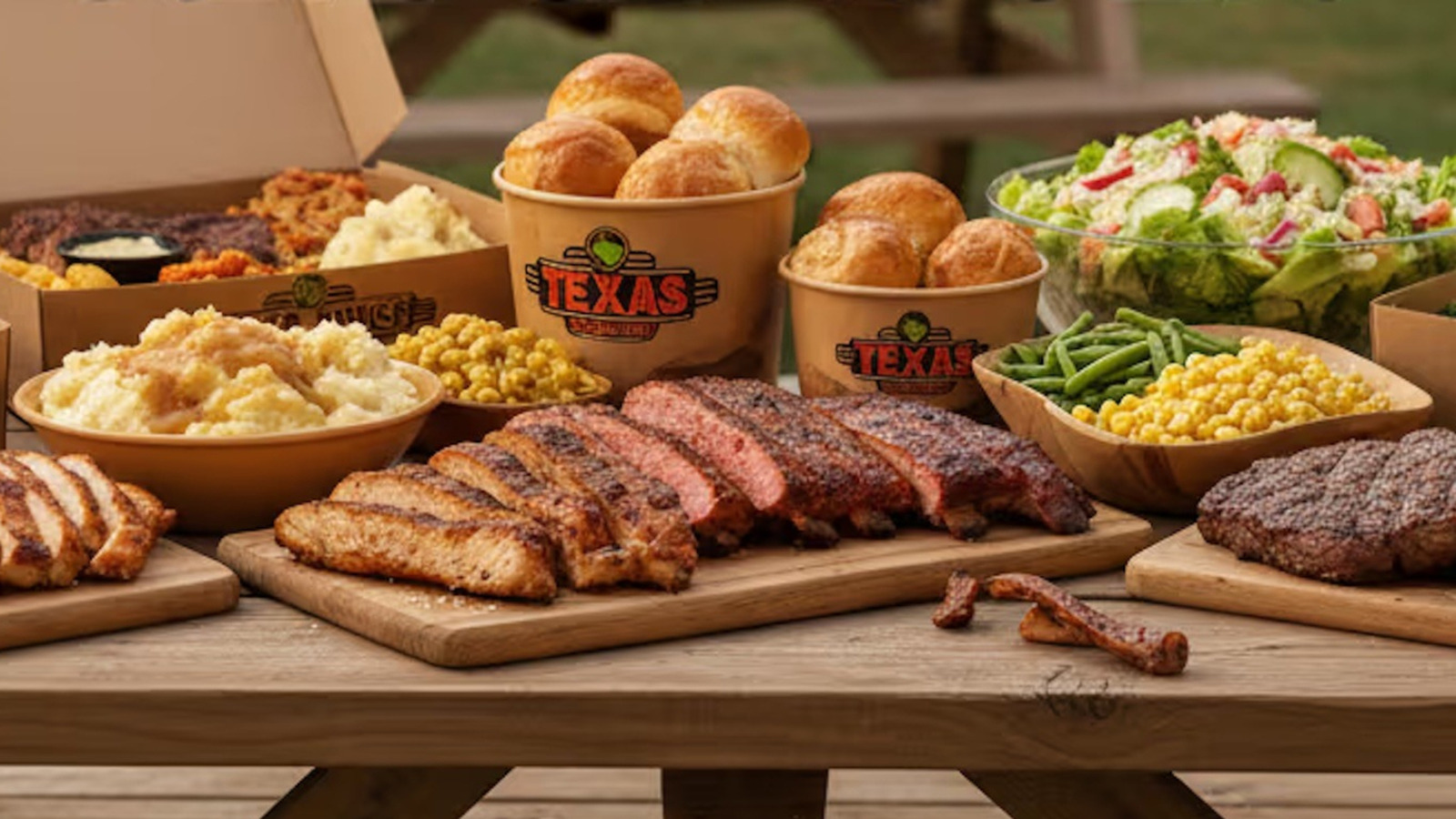 If You Order Steak With Texas Roadhouse Family Meals, This Rule Applies