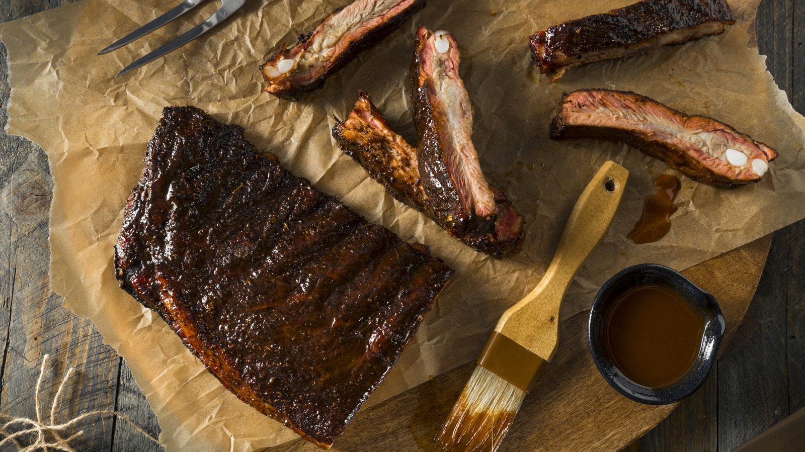 Texas Roadhouse Vs Outback Steakhouse: This Chain Wins For Best Deal On Ribs - Tasting Table