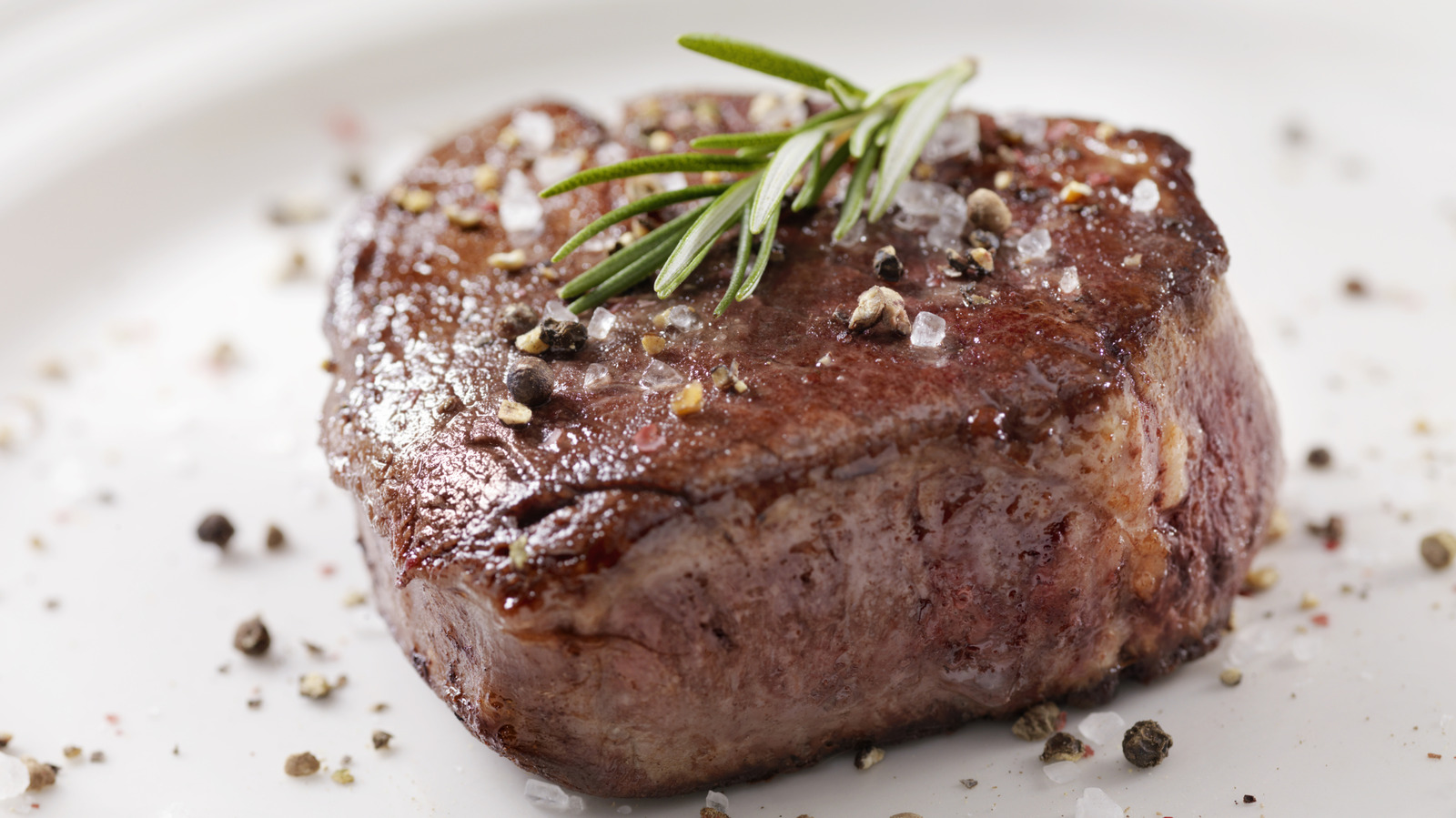 Texas Roadhouse Vs Outback Steakhouse: Which Has The More Affordable Filet Mignon? - Tasting Table