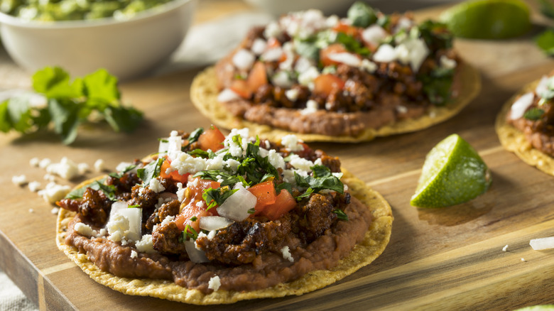 individual nachos with toppings