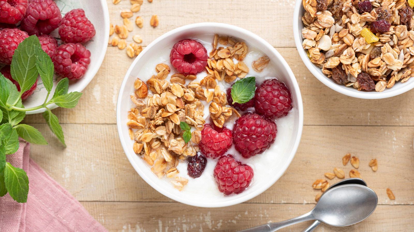 The 10 Best Gluten-Free Granola Brands, According To Reviews