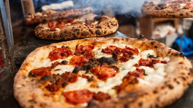 Freshly baked pizzas at Cane Rosso