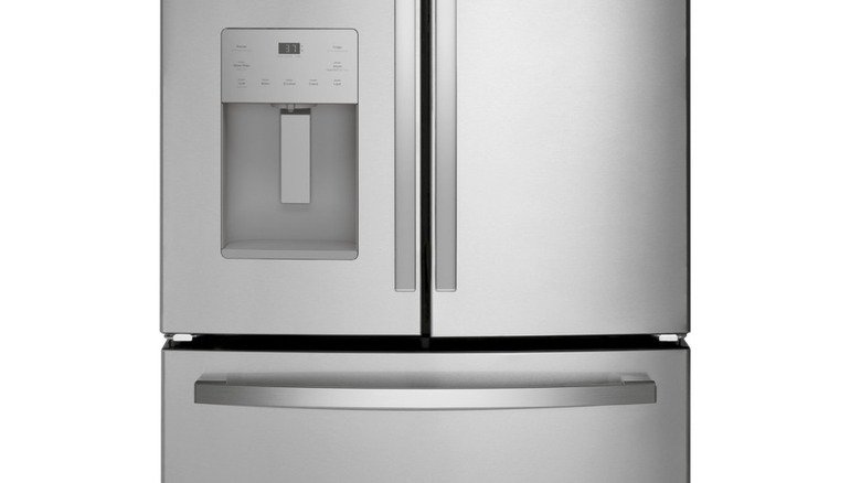 Close up of a GE French door refrigerator