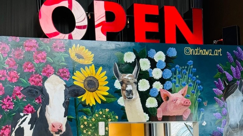 An animal mural at Wayward Vegan Cafe, Seattle