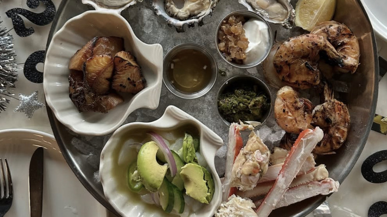 Platter of various seafood on ice