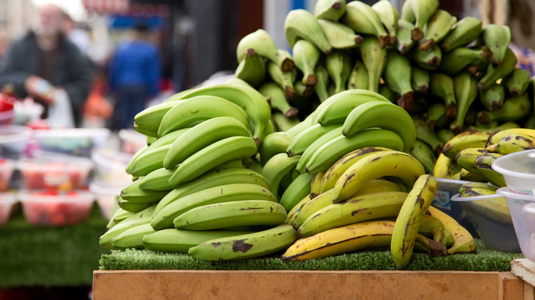 street market selling plantains