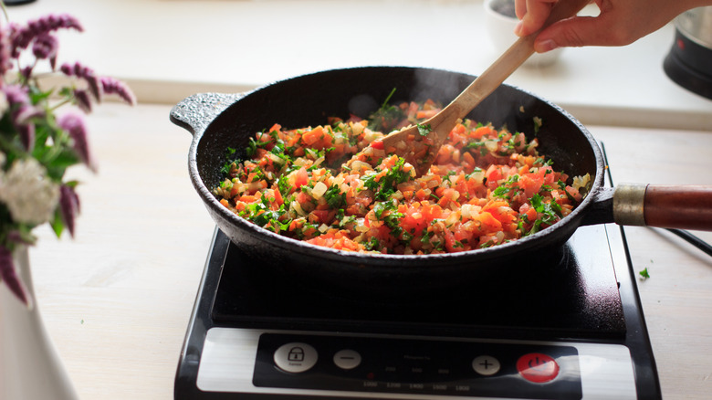 Countertop portable induction cooktop