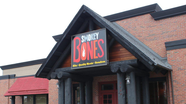 Smokey Bones BBQ sign on building