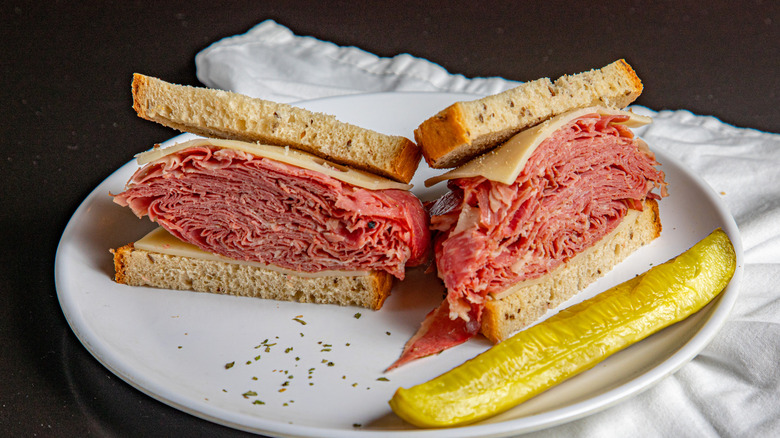 corned beef sandwich