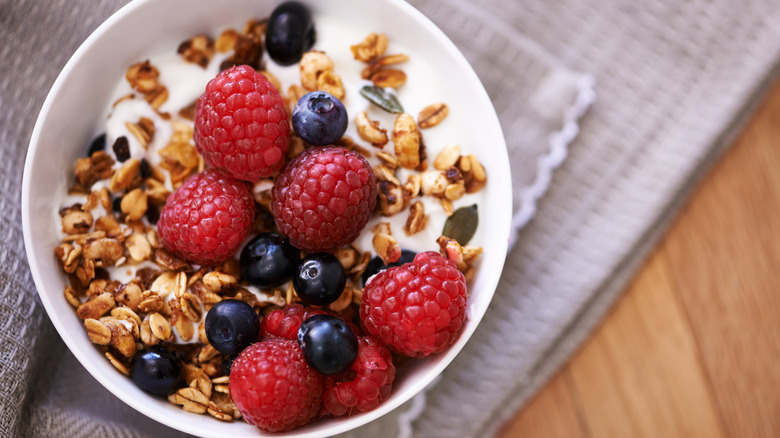 The 7 Healthiest Store-Bought Granolas You Can Buy