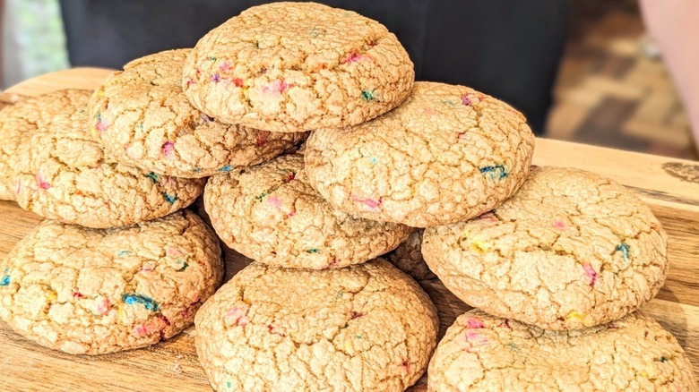 pile of gluten-free cookies from kirari west