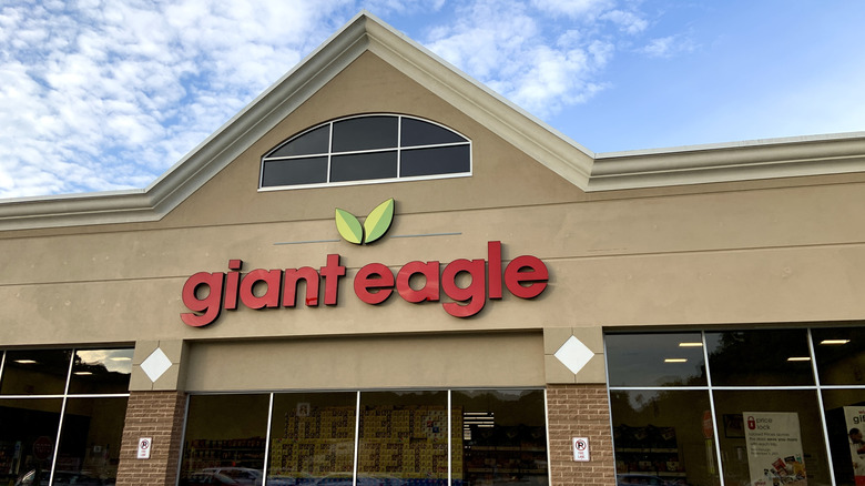 Exterior of Giant Eagle store