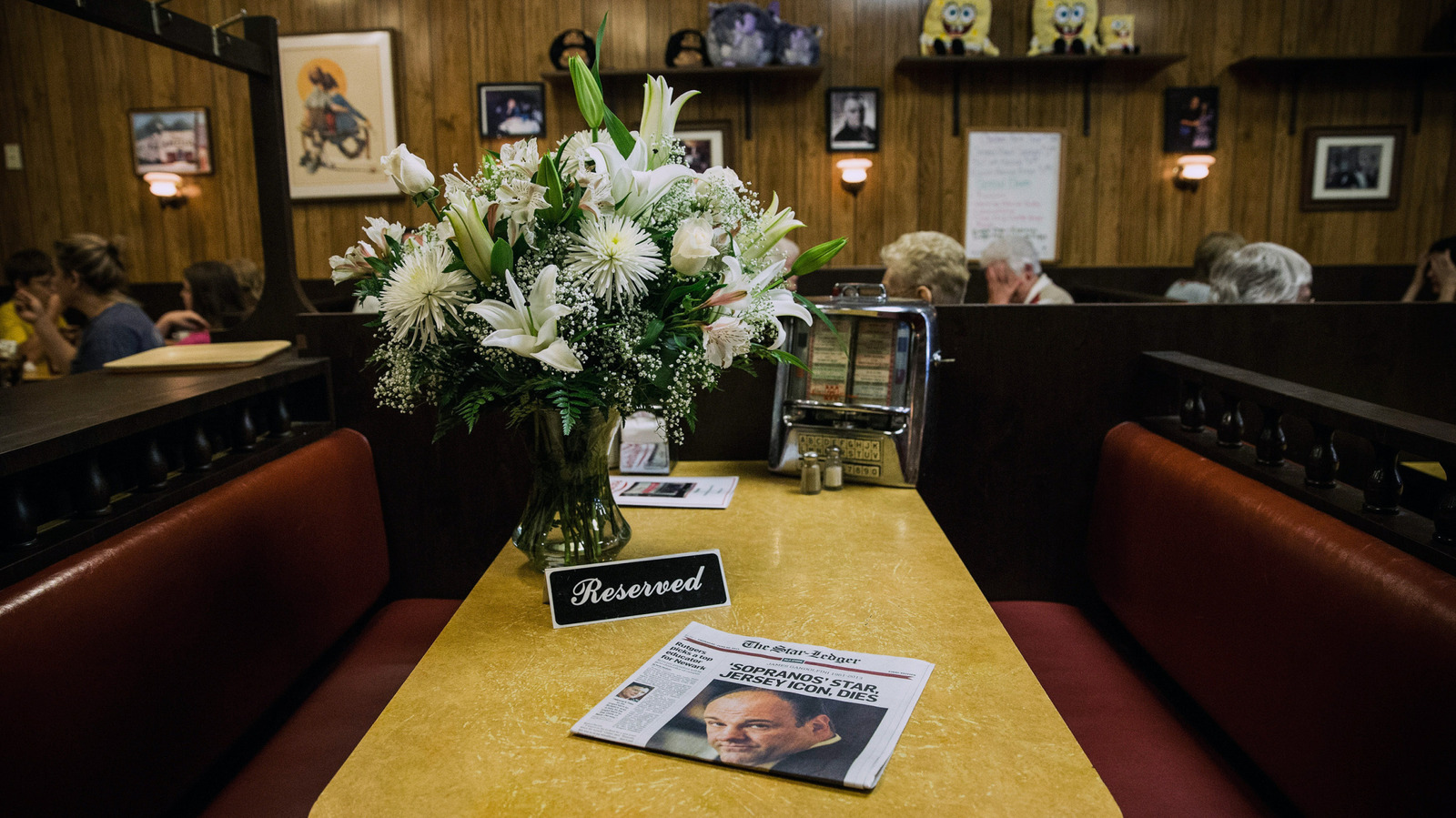 The 86-Year-Old New Jersey Ice Cream Parlor Where The Sopranos' Most Unforgettable Scene Took Place - Tasting Table