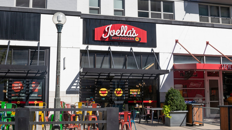 Joella's Hot Chicken restaurant with outdoor seating area