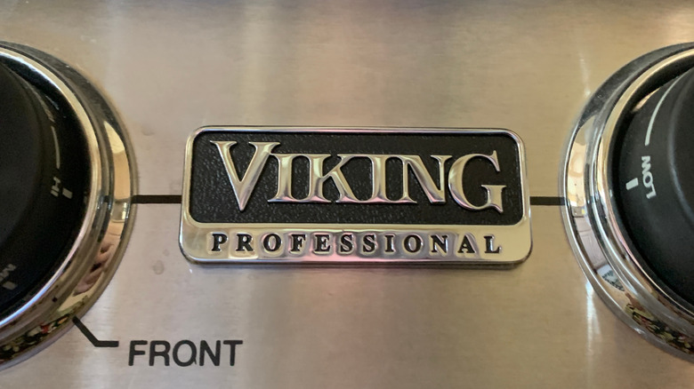 A close up of the Viking Professional logo, most likely placed on a range
