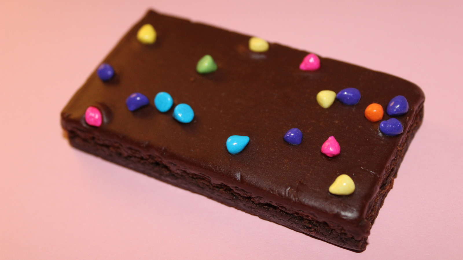 The '90s Nightlife Trend That Inspired Little Debbie's Cosmic Brownies - Tasting Table