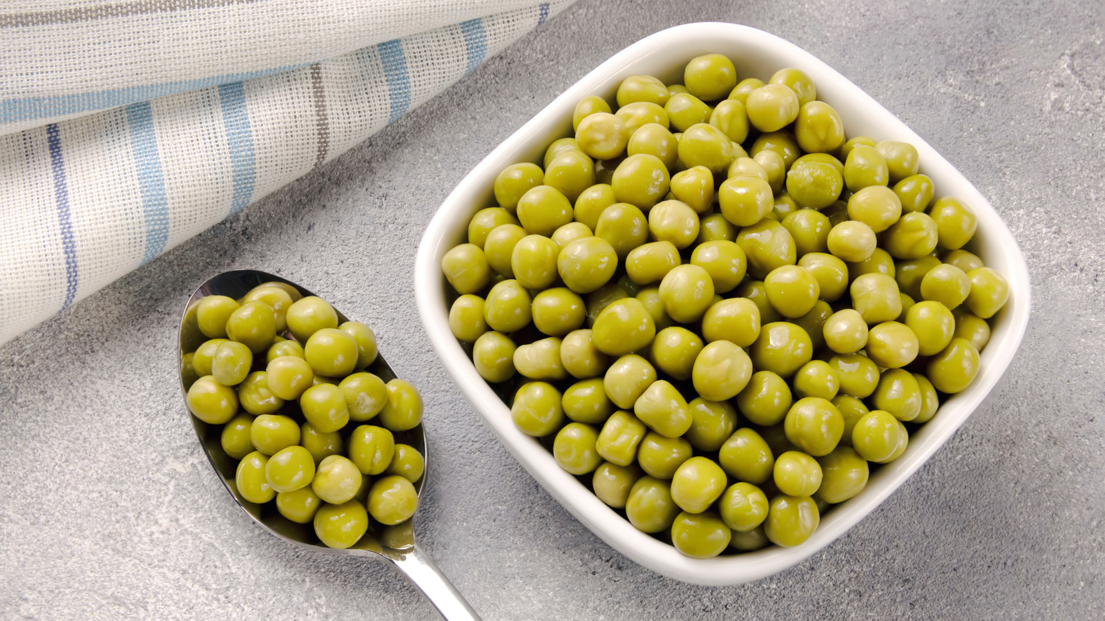 The Absolute Best Canned Pea Brand Is Probably Your Go-To For Pumpkin Puree