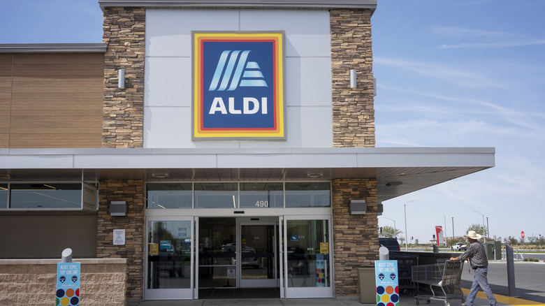 Aldi storefront in Colorado