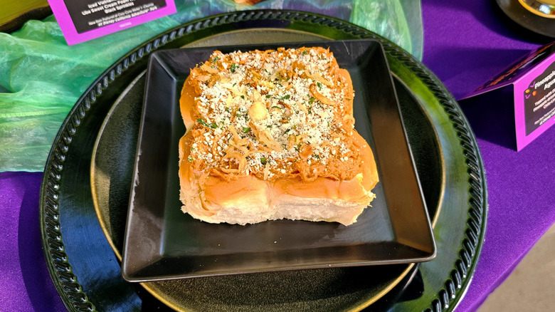 Buffalo Chicken Ranch Pull-apart Bread on a plate
